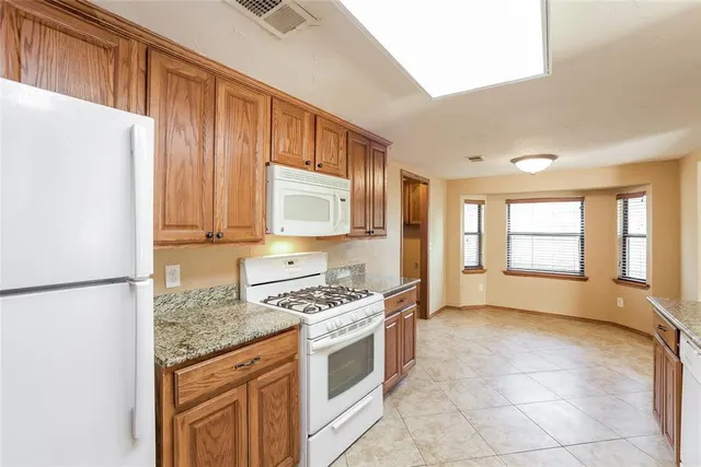 Photo 7 — Address unavailable, Oklahoma City, OK 73135