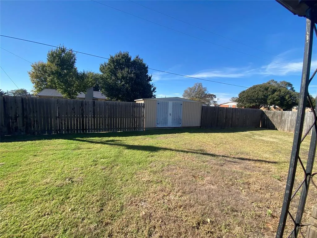 Photo 22 — 705 S 6th Street, Canute, OK 73626