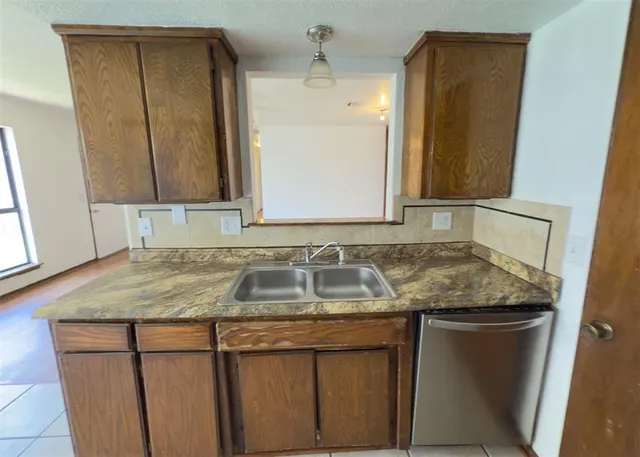 Photo 7 — 1109 Dustin Drive, Edmond, OK 73003