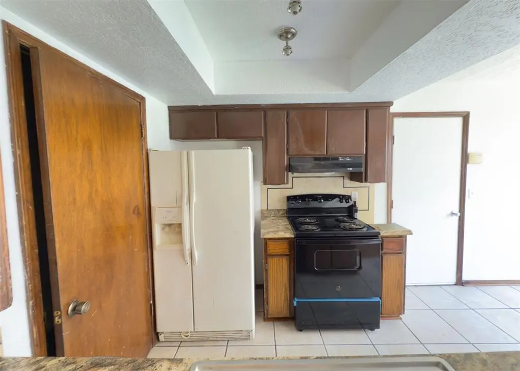 Photo 8 — 1109 Dustin Drive, Edmond, OK 73003