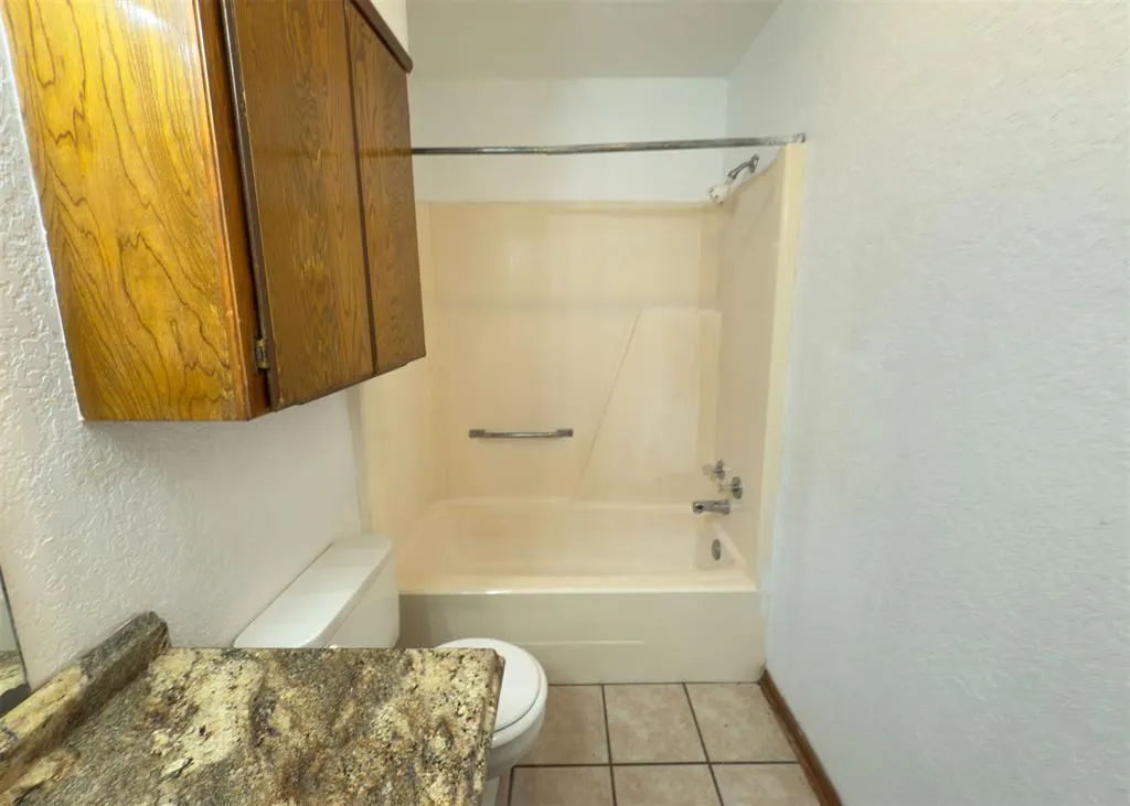 Photo 12 — 1109 Dustin Drive, Edmond, OK 73003