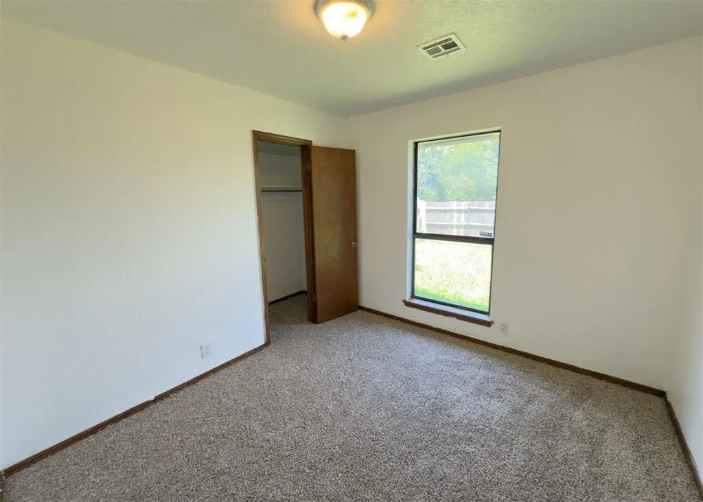 Photo 15 — 1109 Dustin Drive, Edmond, OK 73003