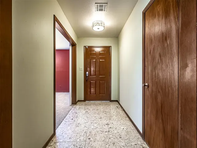 Photo 6 — 1305 SE 15th Street, Wagoner, OK 74467