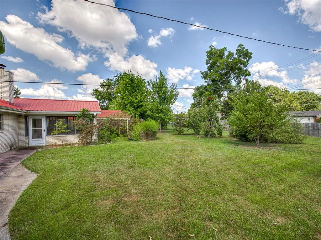 Photo 23 — 1305 SE 15th Street, Wagoner, OK 74467