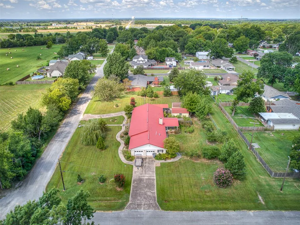 Photo 28 — 1305 SE 15th Street, Wagoner, OK 74467