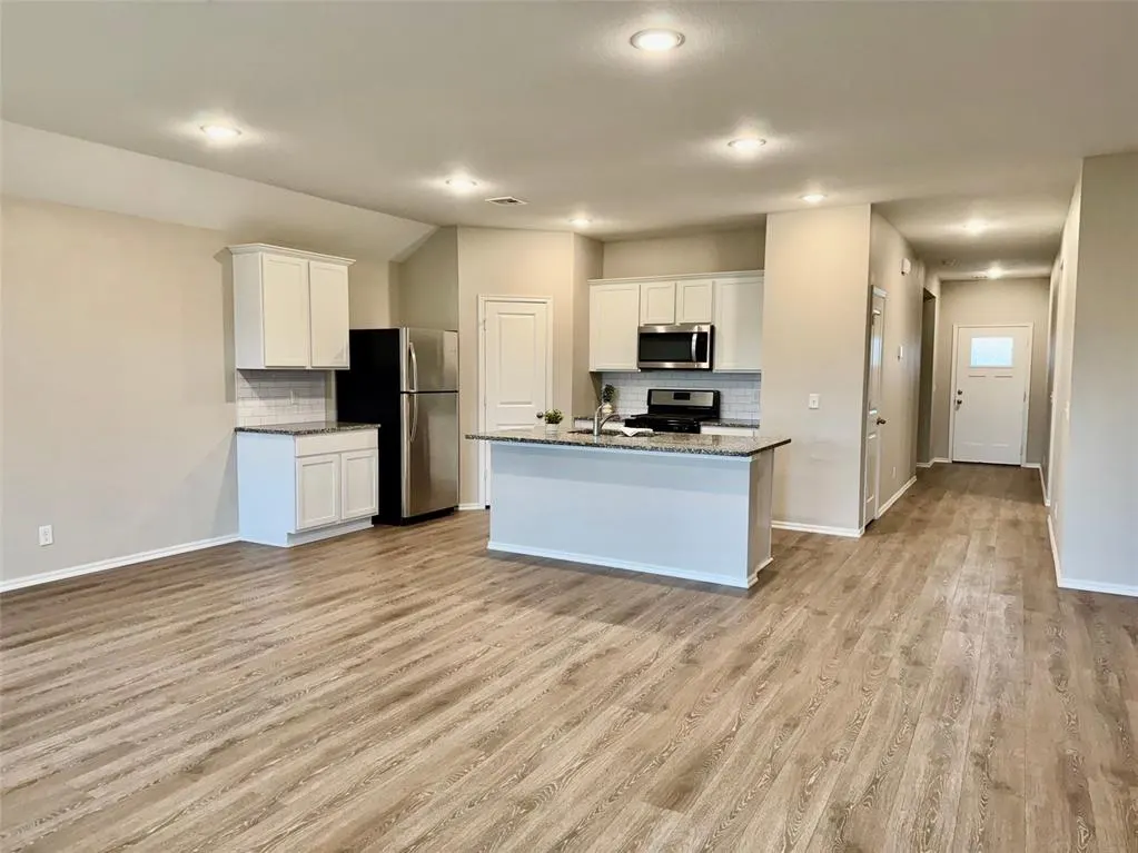 Photo 6 — 11352 E 281st East Place, Coweta, OK 74429
