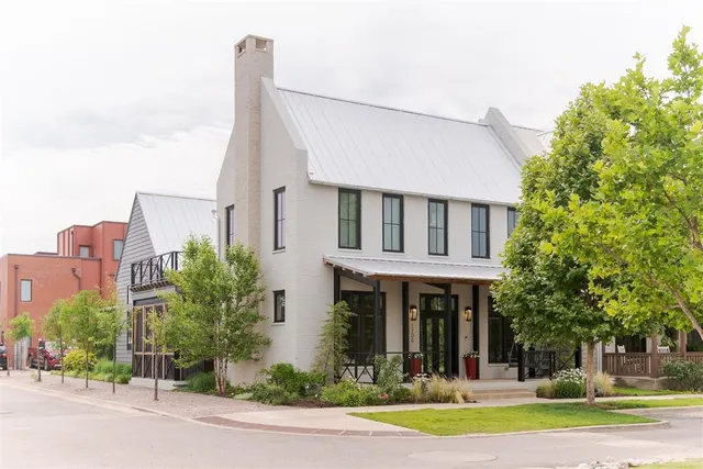 Photo 2 — 1700 Runway Boulevard, Oklahoma City, OK 73108
