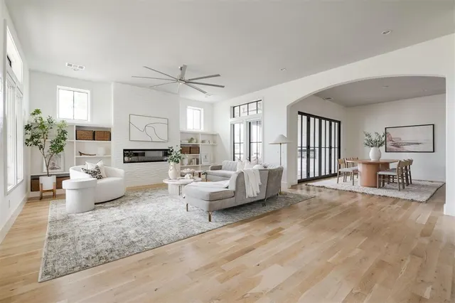 Photo 4 — 1700 Runway Boulevard, Oklahoma City, OK 73108