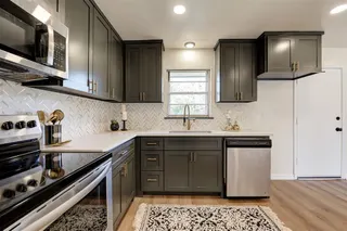 Sold home at 3229 SE 24th Street