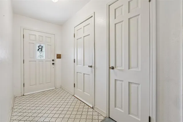 Photo 7 — 417 W Douglas Drive, Midwest City, OK 73110