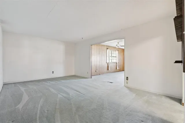 Photo 8 — 417 W Douglas Drive, Midwest City, OK 73110