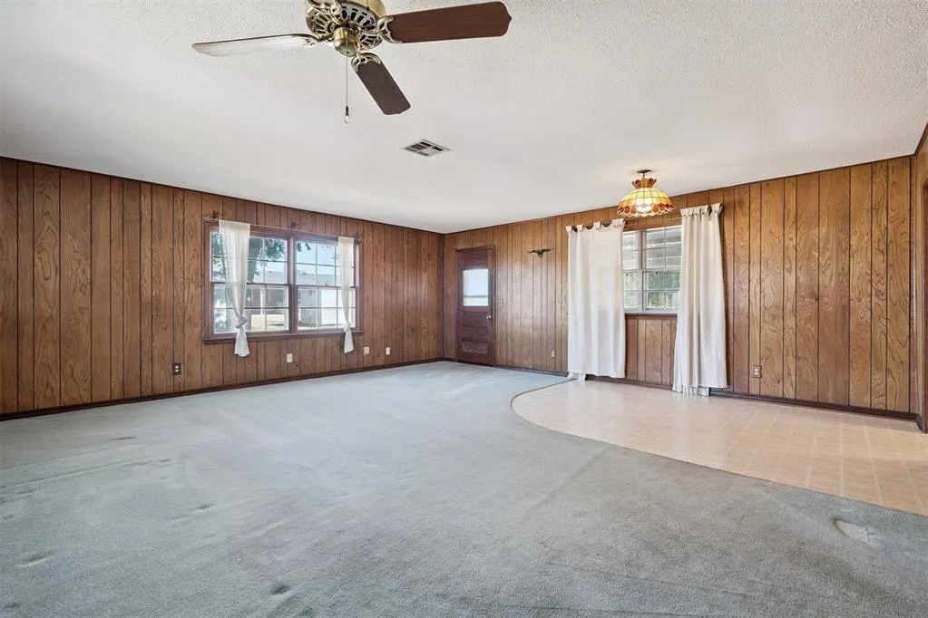Photo 12 — 417 W Douglas Drive, Midwest City, OK 73110