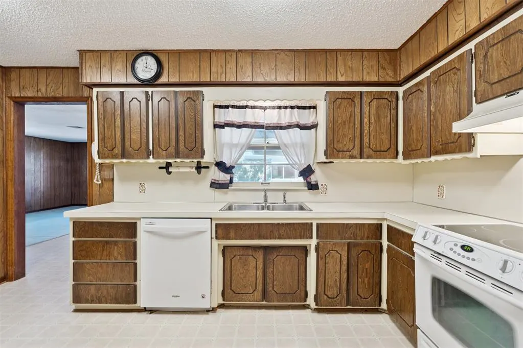 Photo 20 — 417 W Douglas Drive, Midwest City, OK 73110