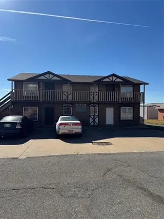 Sold home at 620 E Kee Street