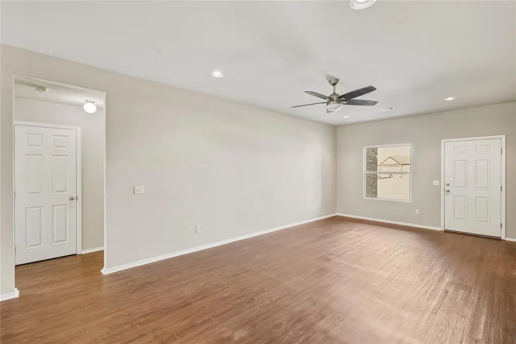 Photo 3 — 7517 Lipizzan Road, Oklahoma City, OK 73132