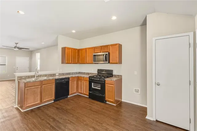 Photo 6 — 7517 Lipizzan Road, Oklahoma City, OK 73132