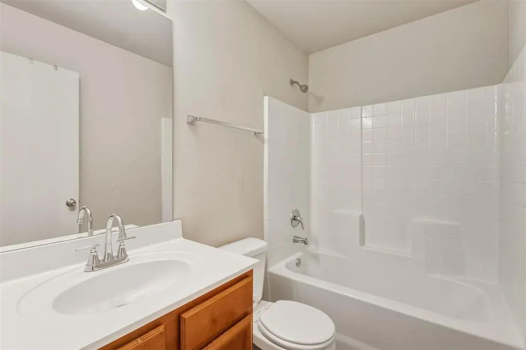 Photo 11 — 7517 Lipizzan Road, Oklahoma City, OK 73132