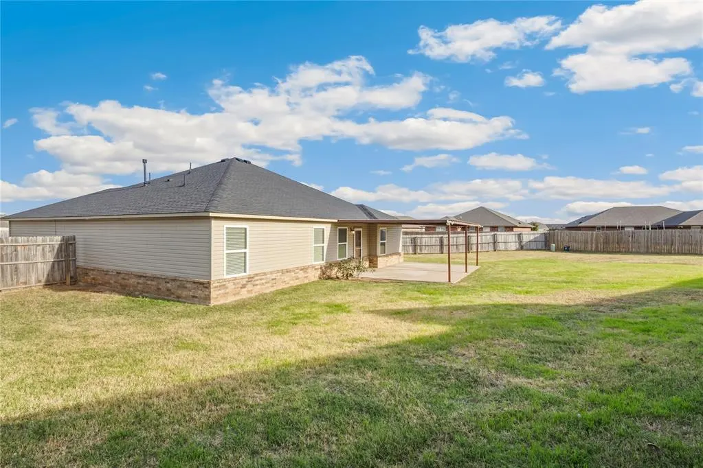 Photo 16 — 7517 Lipizzan Road, Oklahoma City, OK 73132
