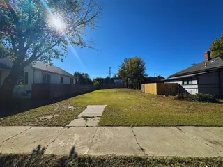 Sold home at 617 W London Street