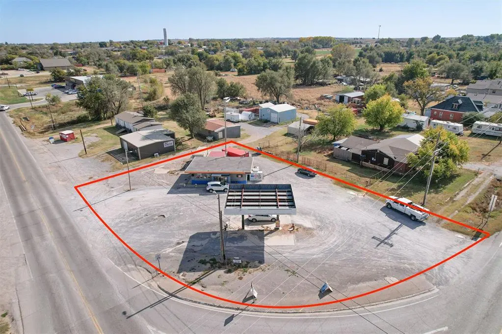 Photo 36 — 100 S Carnegie Street, Carnegie, OK 73015