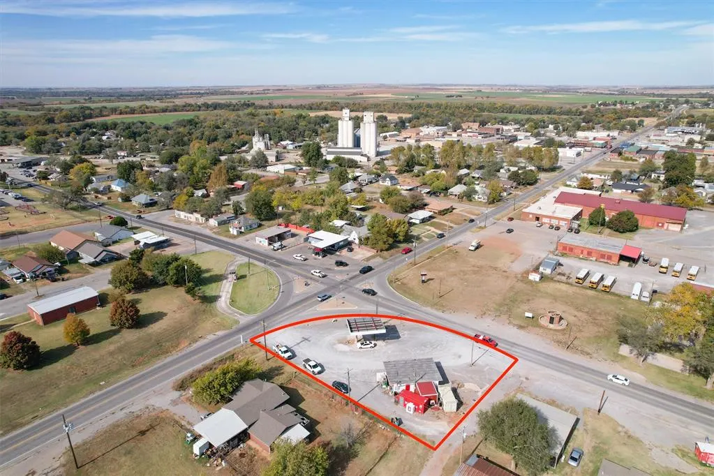 Photo 40 — 100 S Carnegie Street, Carnegie, OK 73015