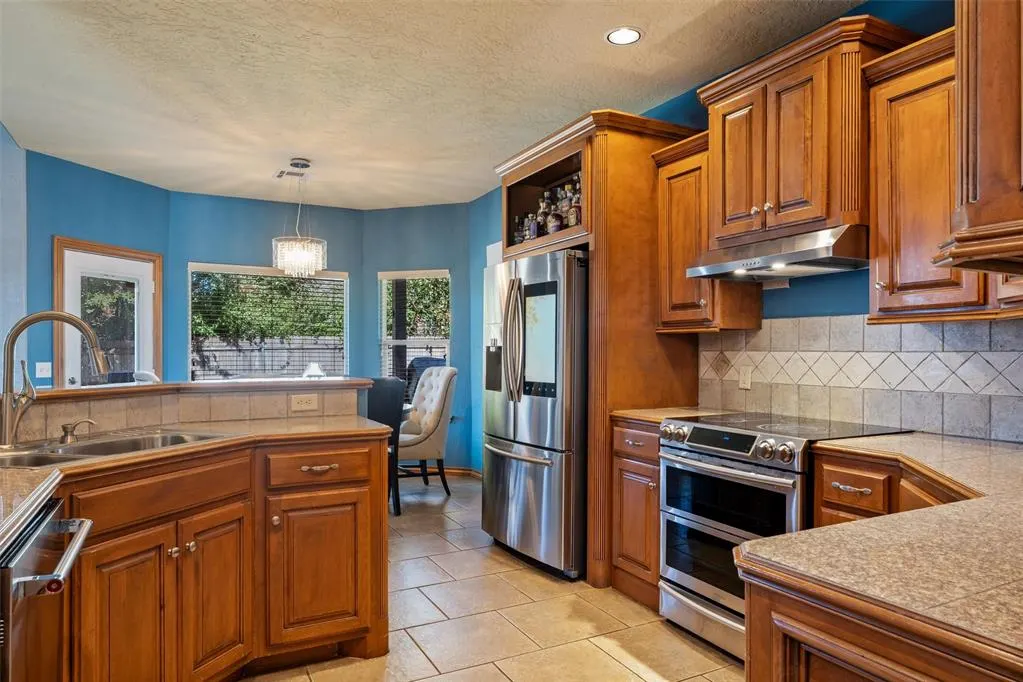 Photo 14 — 301 E Richmond Terrace, Mustang, OK 73064