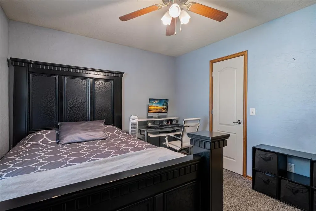 Photo 21 — 301 E Richmond Terrace, Mustang, OK 73064