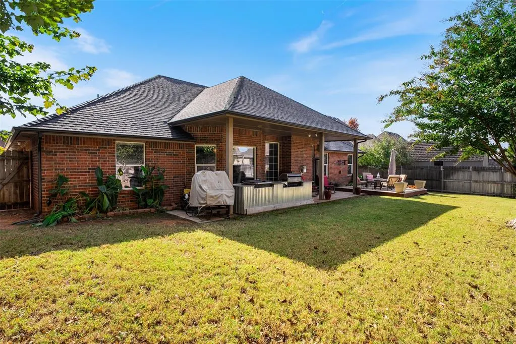 Photo 35 — 301 E Richmond Terrace, Mustang, OK 73064