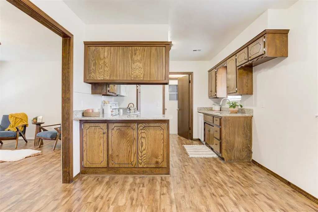 Photo 8 — 9101 S Winston Way, Oklahoma City, OK 73139