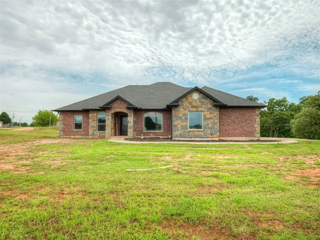 Photo 2 — 19855 Walker Road, McLoud, OK 74851