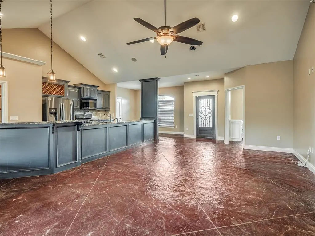 Photo 8 — 19855 Walker Road, McLoud, OK 74851