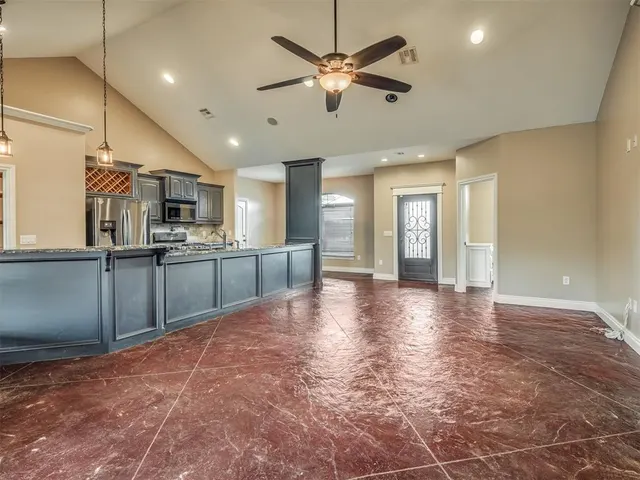 Photo 8 — 19855 Walker Road, McLoud, OK 74851