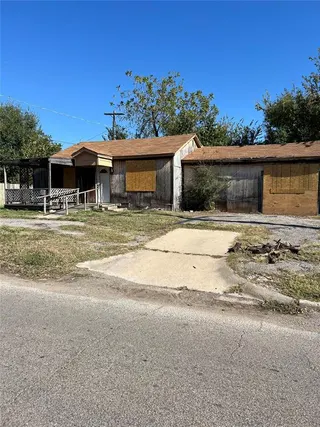 Sold home at 4712 S Byers Avenue