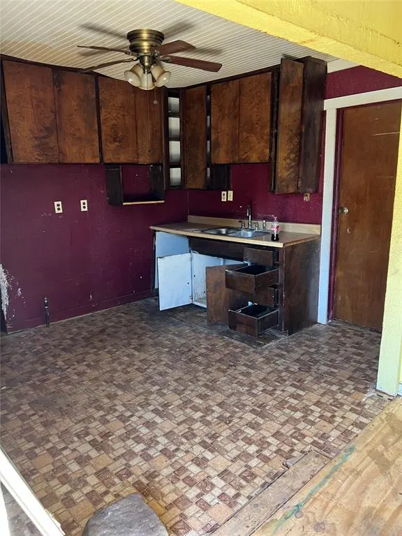Photo 3 — 4712 S Byers Avenue, Oklahoma City, OK 73129