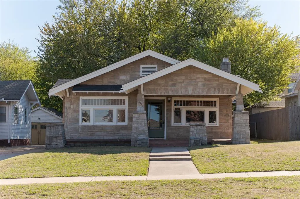 Photo 2 — 624 NW 22nd Street, Oklahoma City, OK 73103