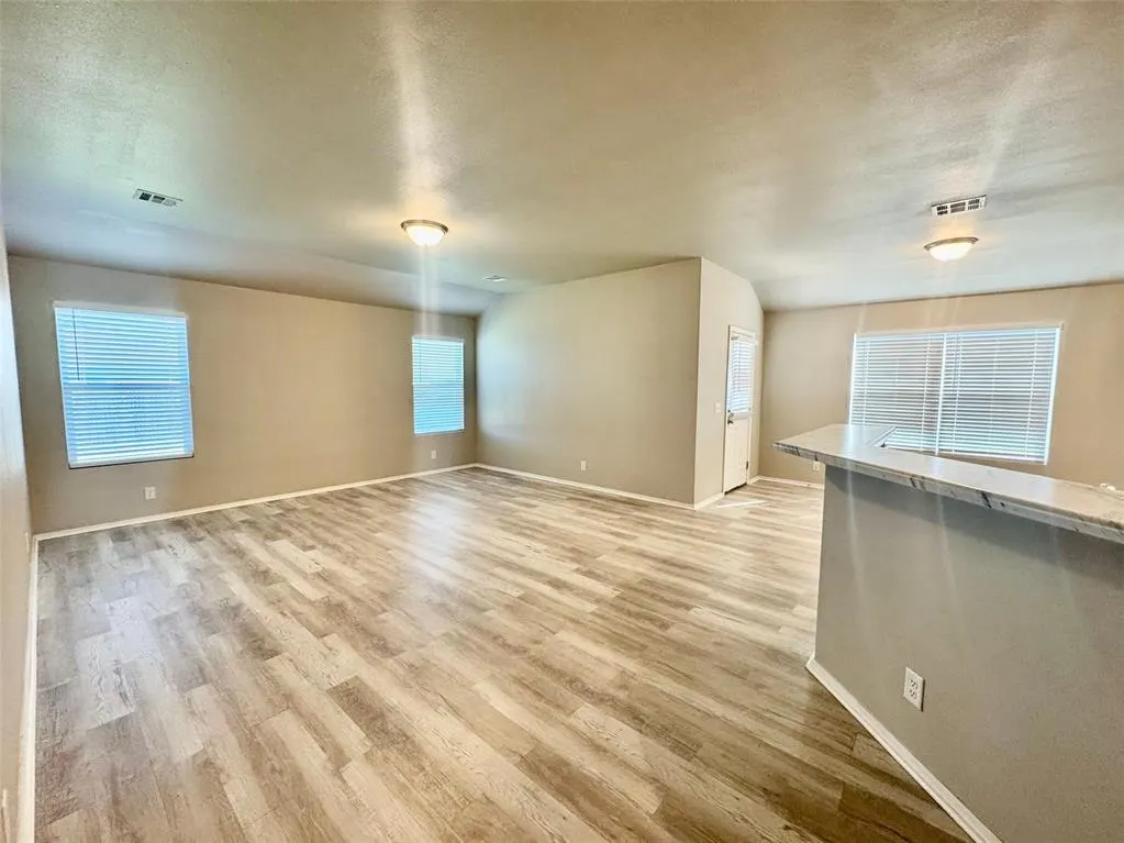 Photo 7 — 14233 N 73rd East Avenue, Collinsville, OK 74021