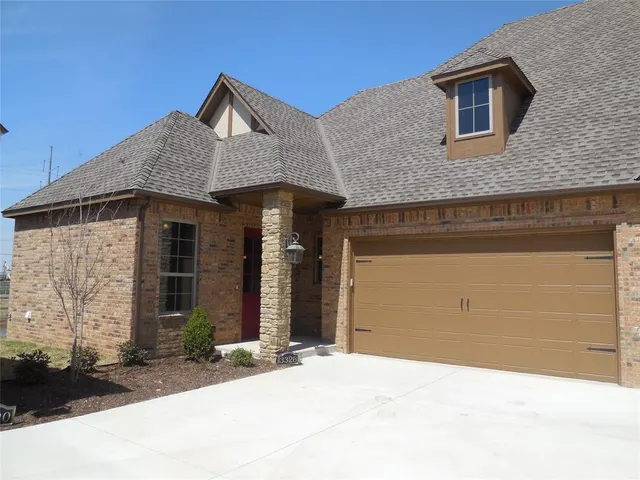 Front exterior — 3328 Enclave Lane, Norman, OK 73072