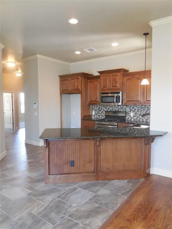 Photo 8 — 3328 Enclave Lane, Norman, OK 73072