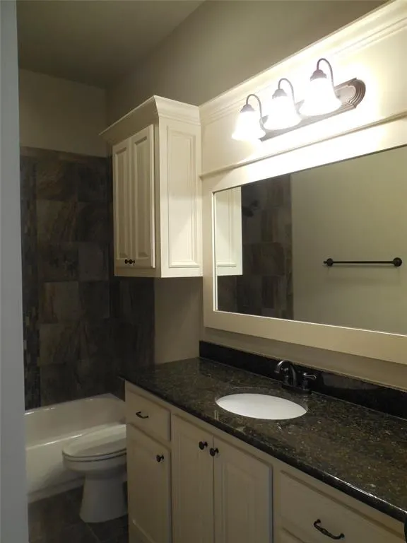 Photo 12 — 3328 Enclave Lane, Norman, OK 73072