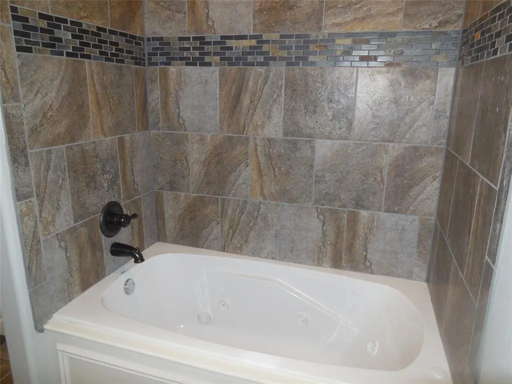 Photo 21 — 3328 Enclave Lane, Norman, OK 73072