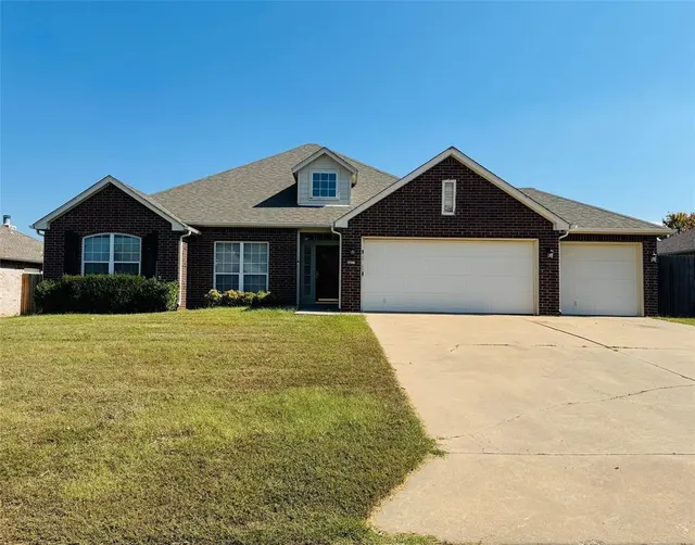 Photo 2 — 4425 S 199th East Avenue, Broken Arrow, OK 74014