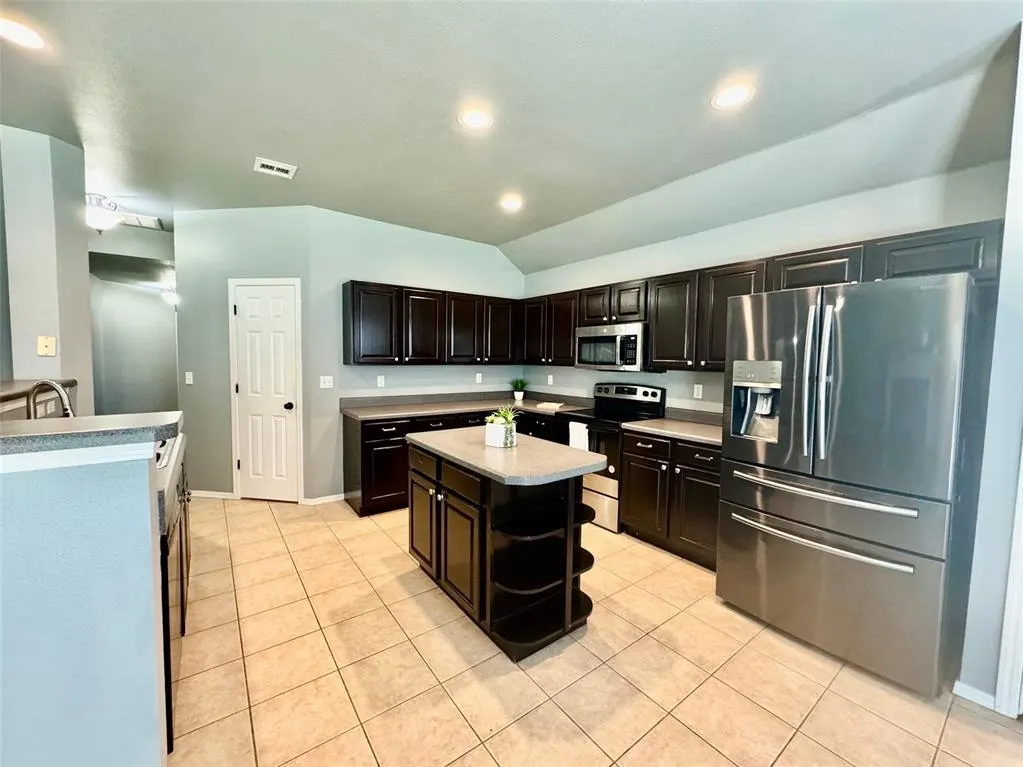 Photo 7 — 4425 S 199th East Avenue, Broken Arrow, OK 74014