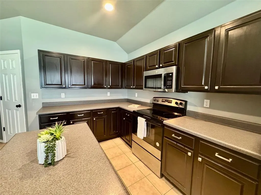 Photo 8 — 4425 S 199th East Avenue, Broken Arrow, OK 74014