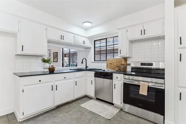 Photo 8 — 7734 Doris Drive, Oklahoma City, OK 73162