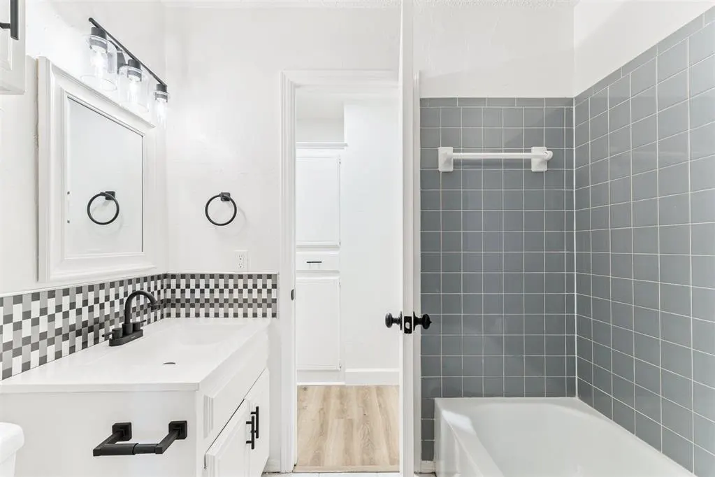 Photo 14 — 7734 Doris Drive, Oklahoma City, OK 73162