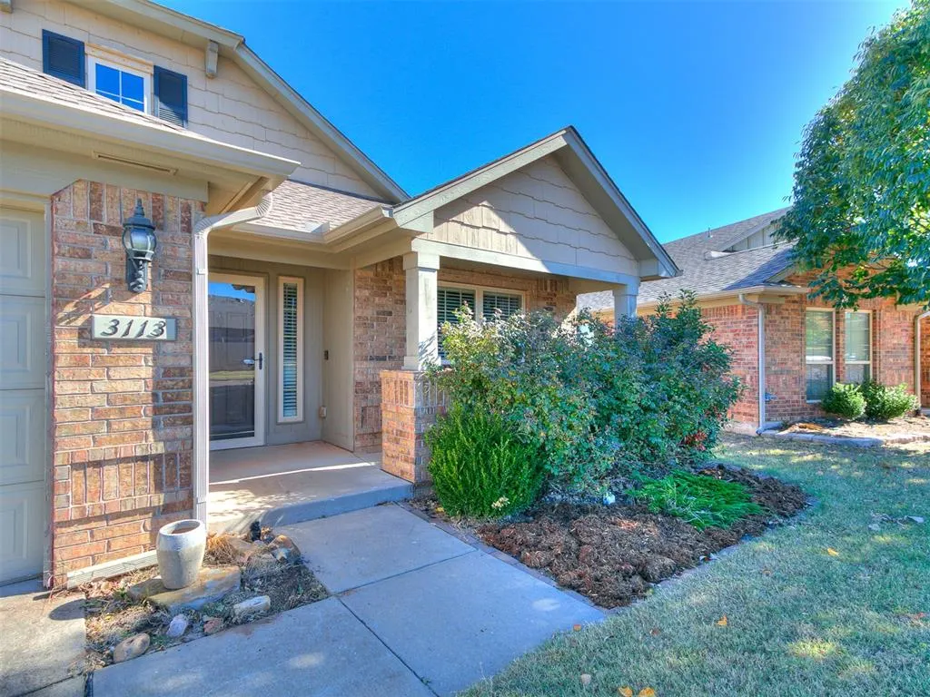 Photo 2 — 3113 Queenston Avenue, Norman, OK 73071