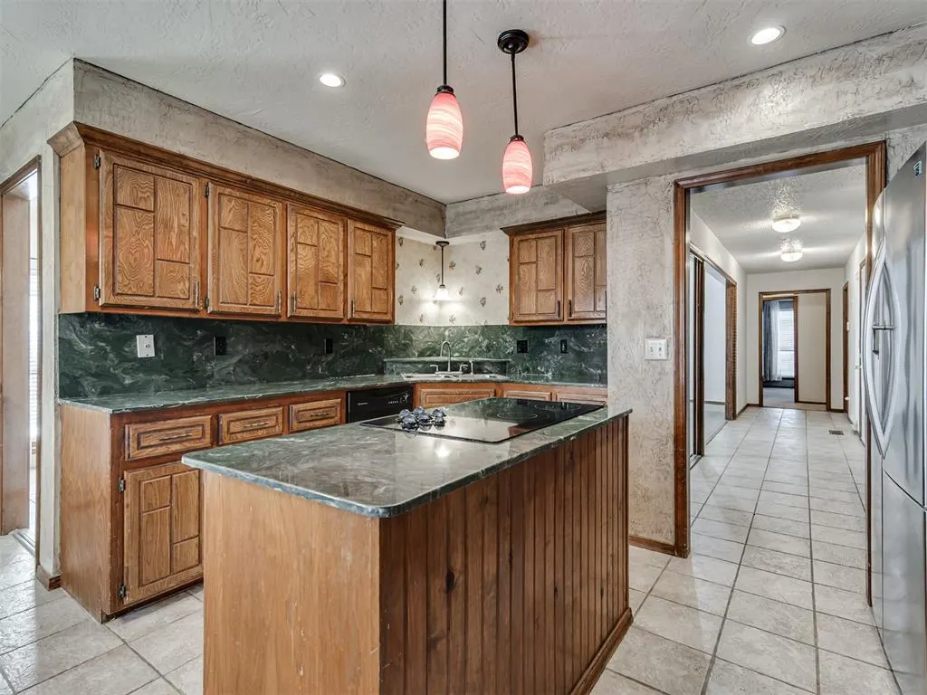 Photo 12 — 2640 SW 105th Street, Oklahoma City, OK 73170