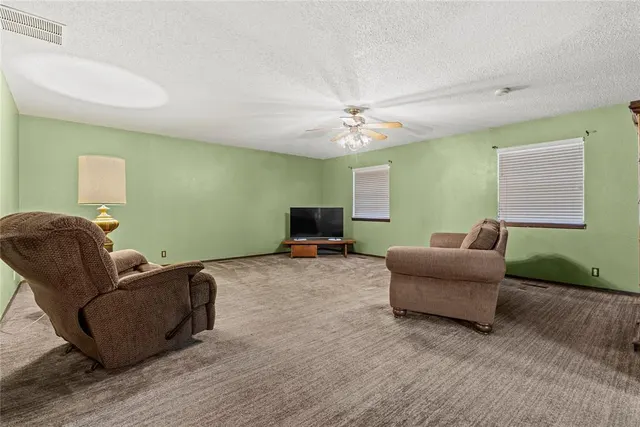 Photo 7 — 514 Oak Drive, Weatherford, OK 73096