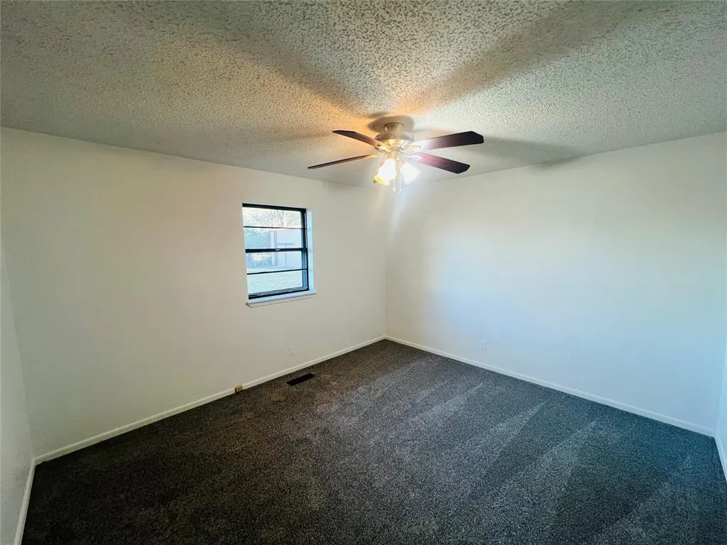 Photo 22 — 208 S 3rd Street, Sayre, OK 73662