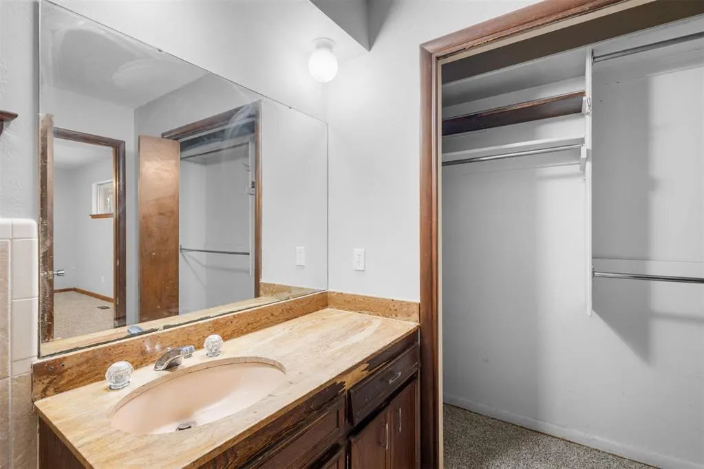 Photo 13 — 3130 NW 73rd Street, Oklahoma City, OK 73116